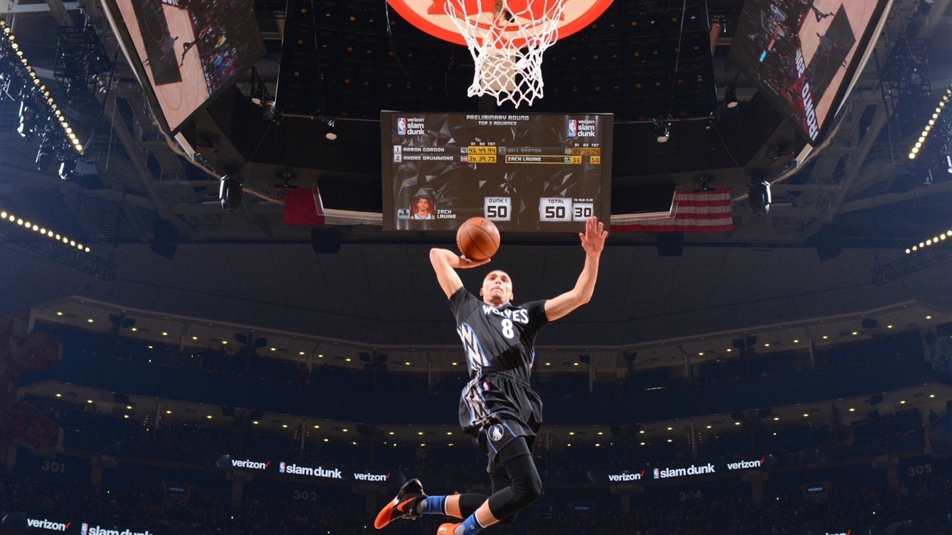 青岛队鏖战雄鹿、莫兰特状态火热?这魔幻标题背后,是流量时代的集体癔症